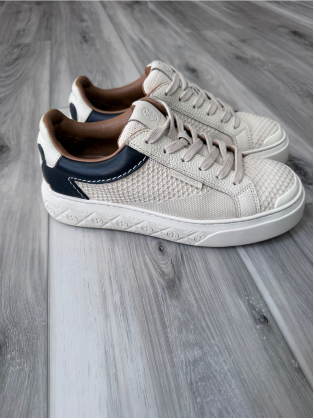 Tory Burch Ladybug Sneakers Women’s 7.5 Cream Navy Mesh Leather 138819